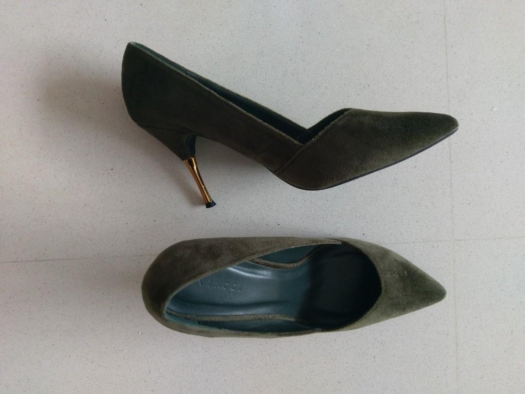 grey heels size 9