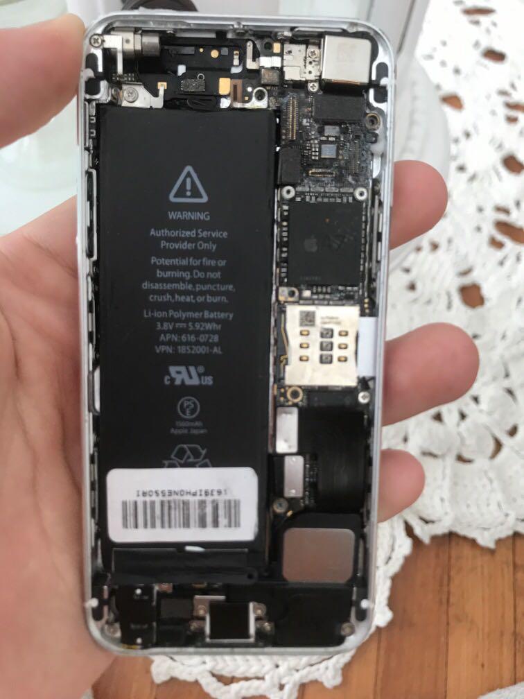 Water Damaged 5s Cheap Mobile Phones Gadgets Mobile Phones Iphone Iphone Others On Carousell