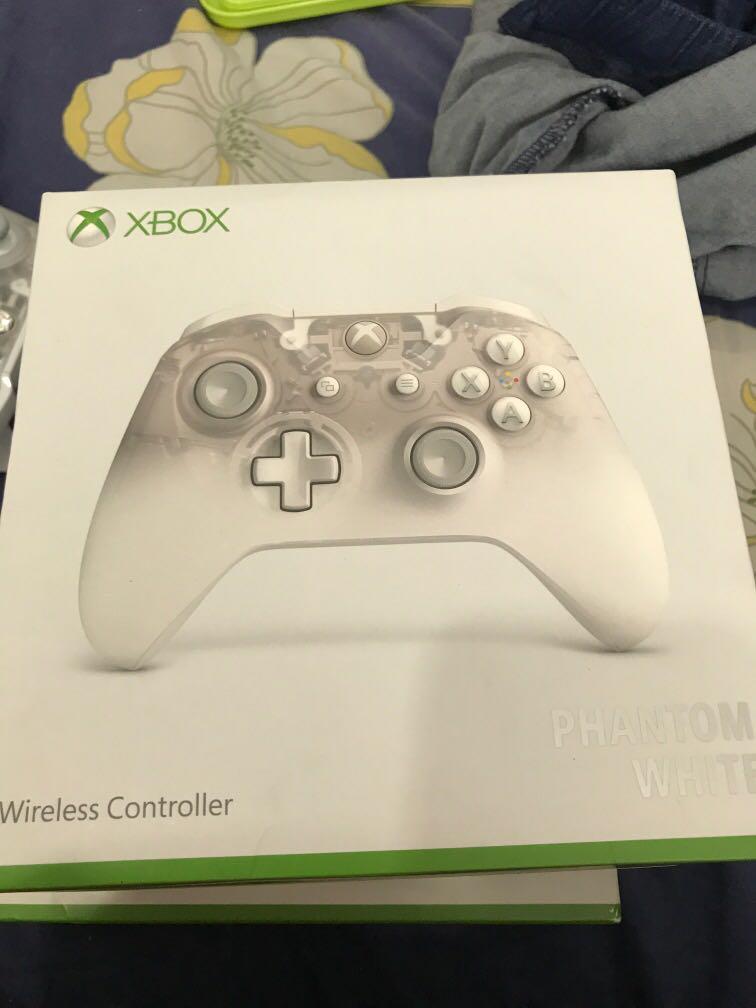 Xbox 1 phantom white controller hotsell