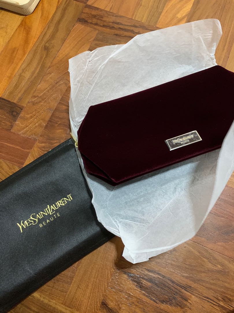Ysl hot sale velvet pouch