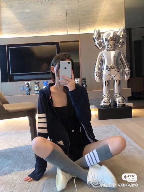 Thom Browne 女款深藍色開衫外套 碼42尺寸 胸45 5 衣長60cm 3680 女裝 外套及戶外衣服 Carousell