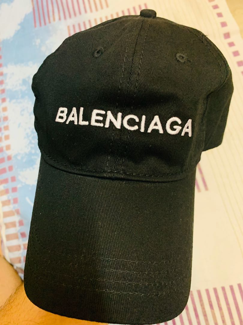 balenciaga hat harga