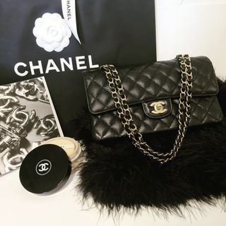 (Category: ) located in . Submitted by luxe_style_bag (Listing ID 1045355922, Image 1). Description: .
