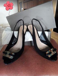 Charles n Keith hells#Oktobersale