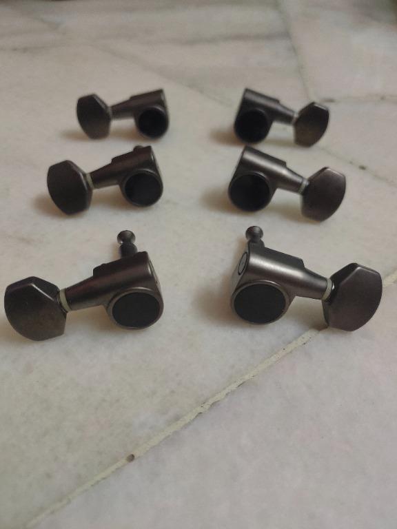 Cort on sale locking tuners