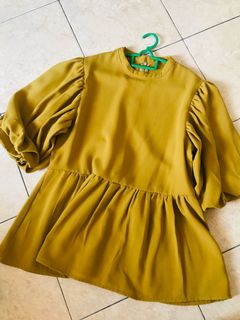 (Category: ) located in . Submitted by mye_cloths (Listing ID 1045437483, Image 1). Description: .