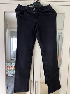 (Category: ) located in . Submitted by preloved4love1 (Listing ID 1045327586, Image 1). Description: .