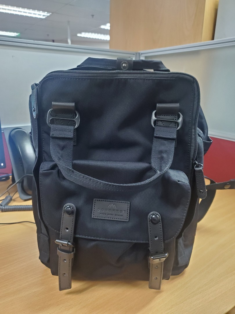 doughnut backpack all black