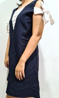 Dress navy putih