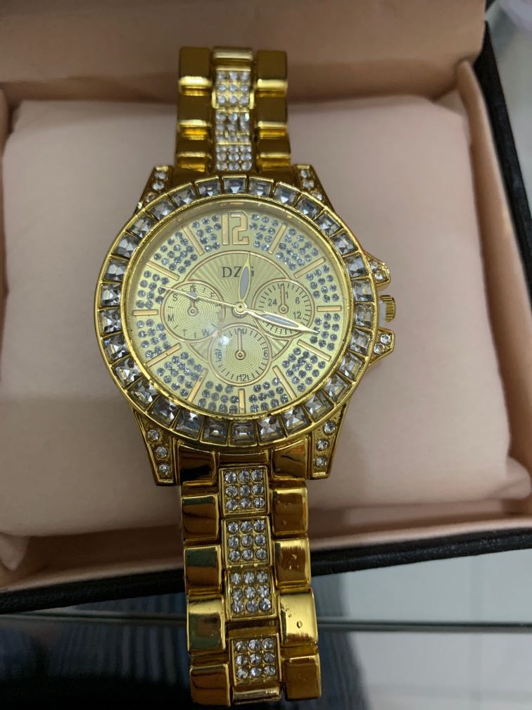 Dzg watch price new arrivals