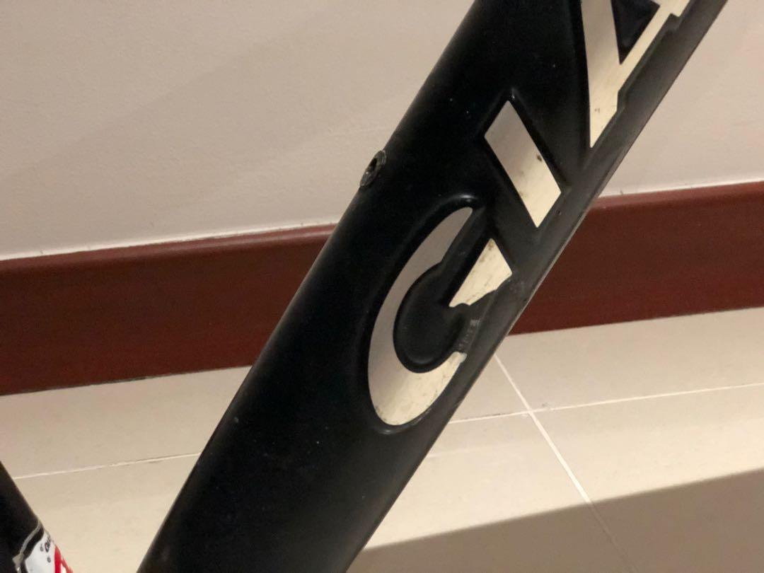 Giant cheap embossed frame