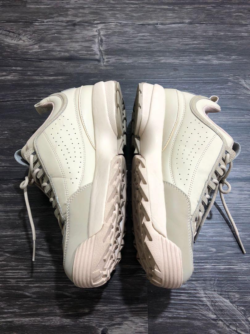 fila trainers nude