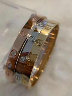 (Category: ) located in . Submitted by jadeite.golds.diamonds (Listing ID 1045404075, Image 1). Description: .