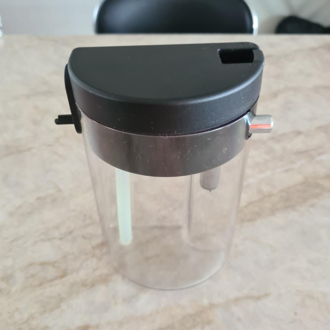 Nespresso Delonghi Lattissima Premium Coffee Machine (EN720M), TV & Home Appliances, Kitchen