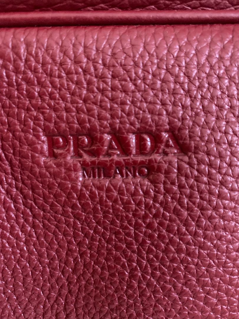 lampo zipper prada