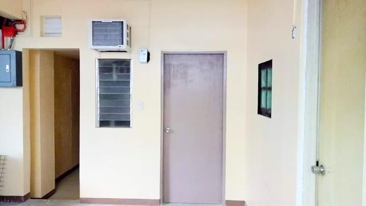 Room for rent near BGC (Category: Room Rentals) located in Manila. Submitted by mustseeproperties (Listing ID 1045338239, Image 2). Description: Room for rent near BGC Fully-furnished for 2 persons at P9, 000/month 3rd & 4th person per room will be an additional 1,000 per person Location: 119 Gen del Pilar St. South Cembo, Makati City 2-5mins walk to Grand Hyatt Hotel and Metrobank, BGC, St. Luke's Global Amenities: ✅WIFI ✅Air-con ✅Double decks w