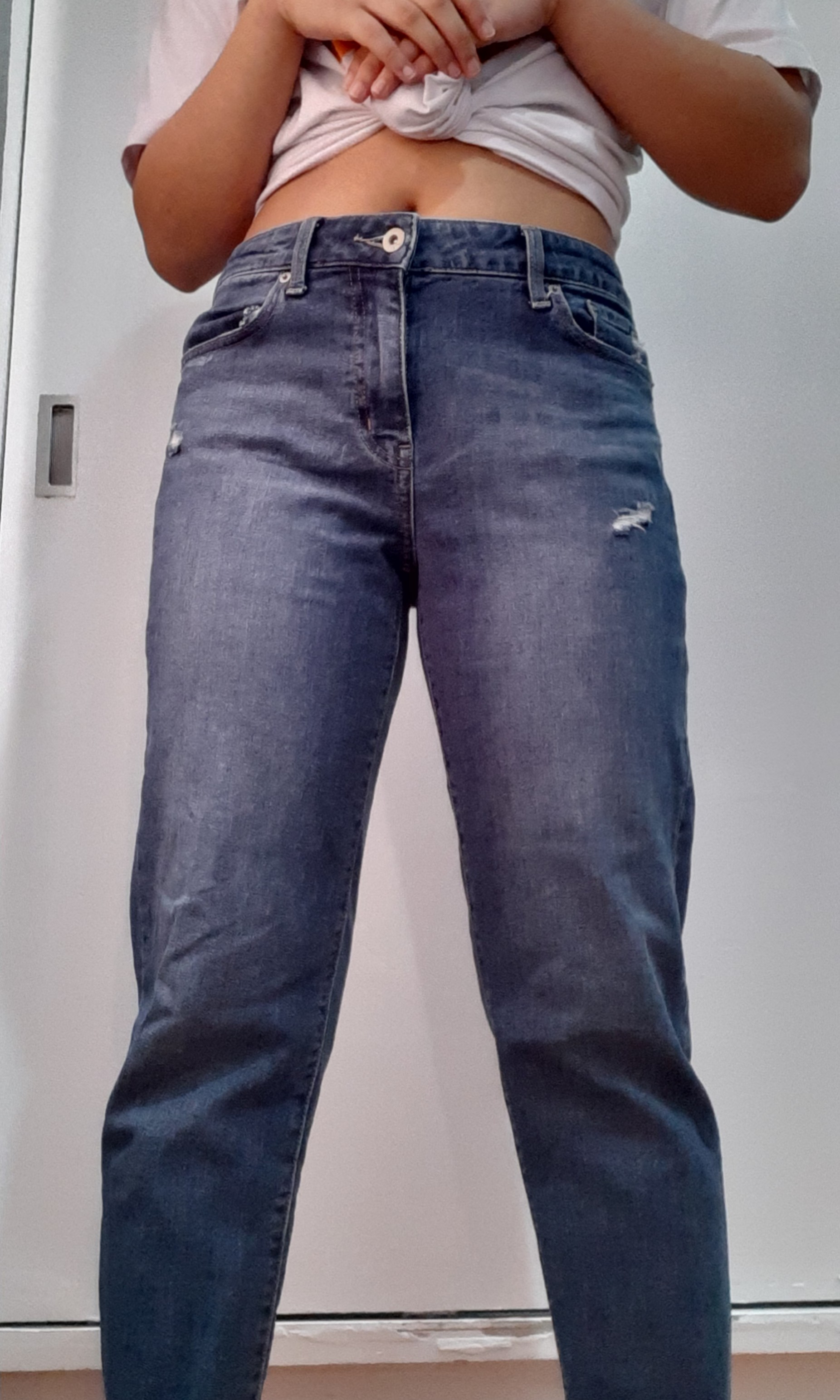 Tapered Jeans (UNIQLO), Women's Fashion, Bottoms, Jeans on Carousell