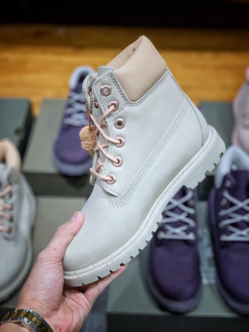 Cookie and cream timberland store