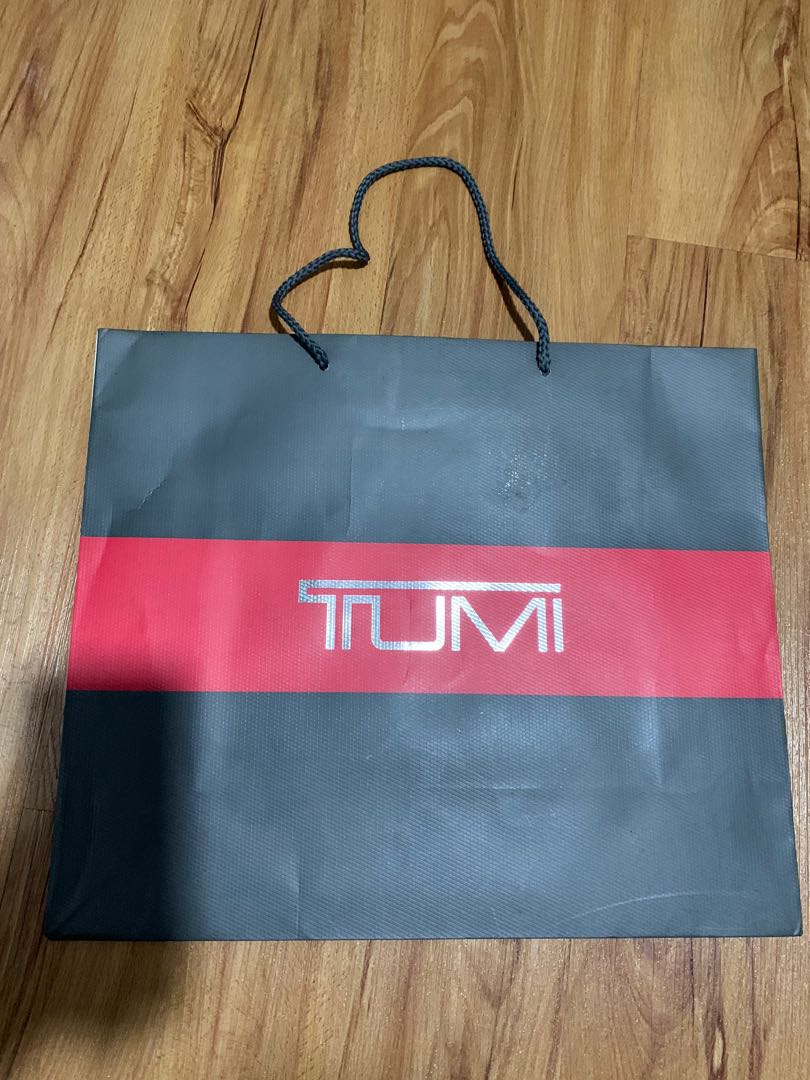 Tumi 2025 paper bag