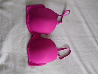 (Category: ) located in . Submitted by emilytkn (Listing ID 1045349830, Image 1). Description: .