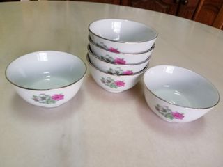 Porcelain Plates / bowls Collection item 2