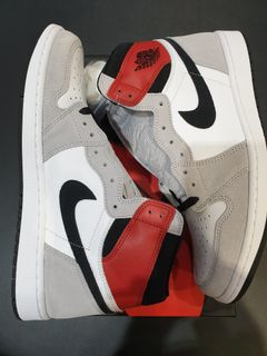 (Category: ) located in . Submitted by sneakersgrip (Listing ID 1039033182, Image 1). Description: .