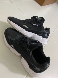 adidas falcon db2763