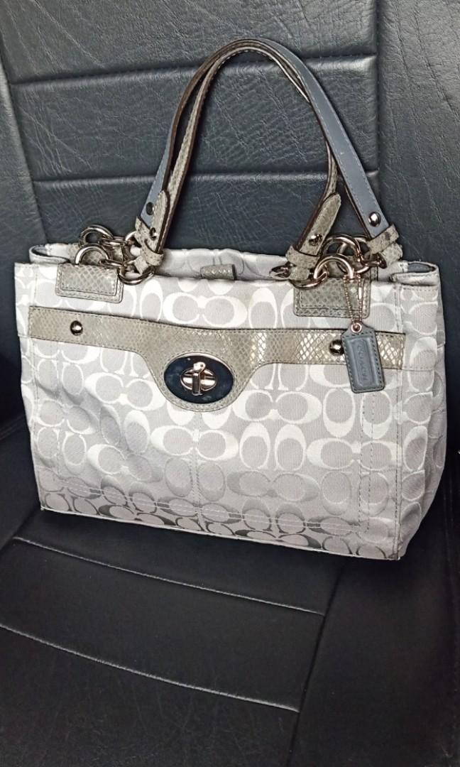 Authentic Coach Penelope CarryAll Bag B1120F16540 YKK ZIPPERS, Luxury