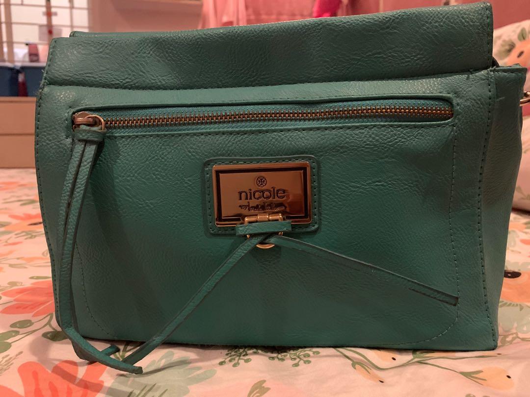 B1T1 cross body bags (Category: Cross-body Bags) located in Manila. Submitted by trixcatly (Listing ID 1039049964, Image 2). Description: Buy one, take one crossbody bags for Php1,000 Buy 1 bag for Php600 1. NW blush pink cross body Brand new 2 M. Nicole Seldom used In good condition 3. Rags2Riches Very roomy Has pen mark but overall in good condition Retails for 3500 4. Plastic straw bag Made locally Seldom used RFS: too many bags Payment via Gc