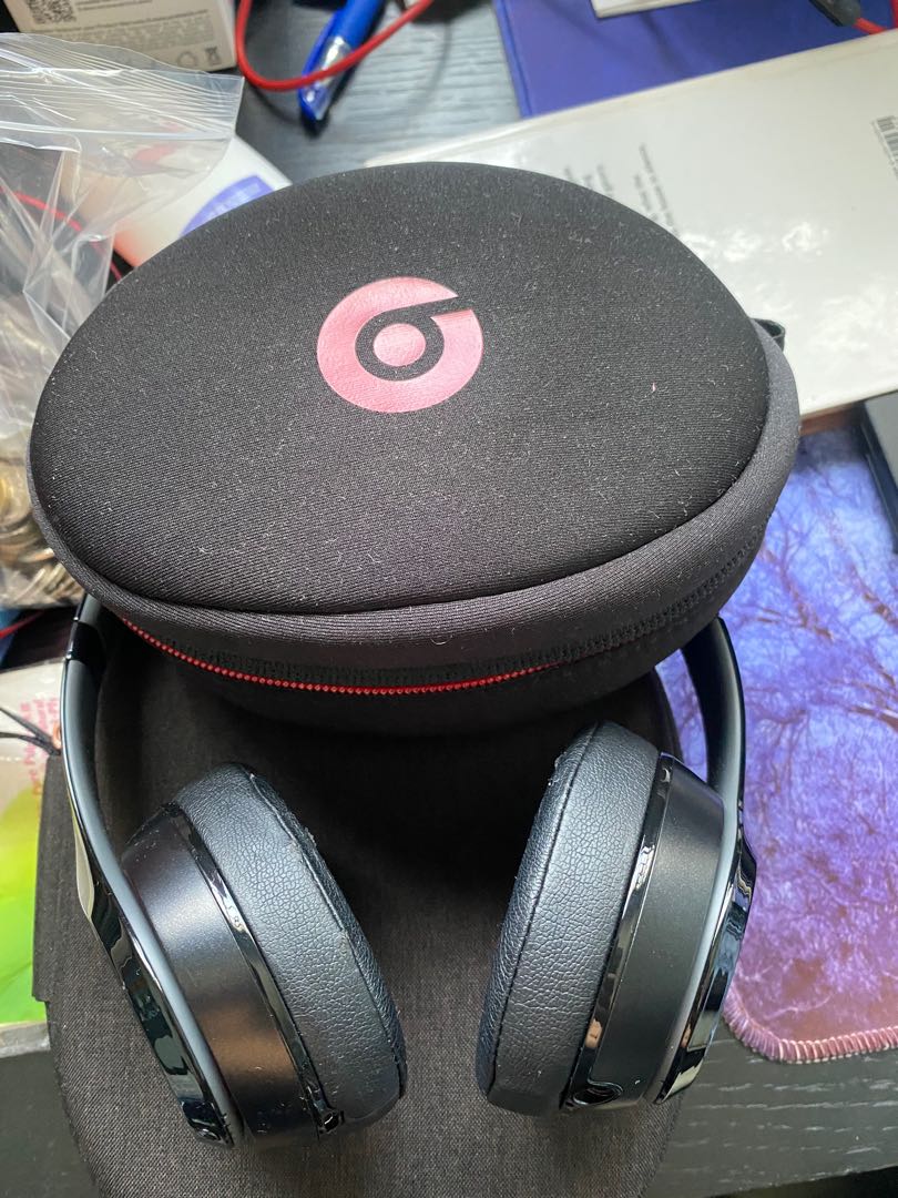beats wireless headphones near me