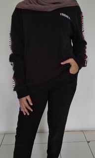 (Kategori: ) berada di . Dikirim oleh cloudynoir (ID iklan 1039221246, Gambar 1). Deskripsi: .