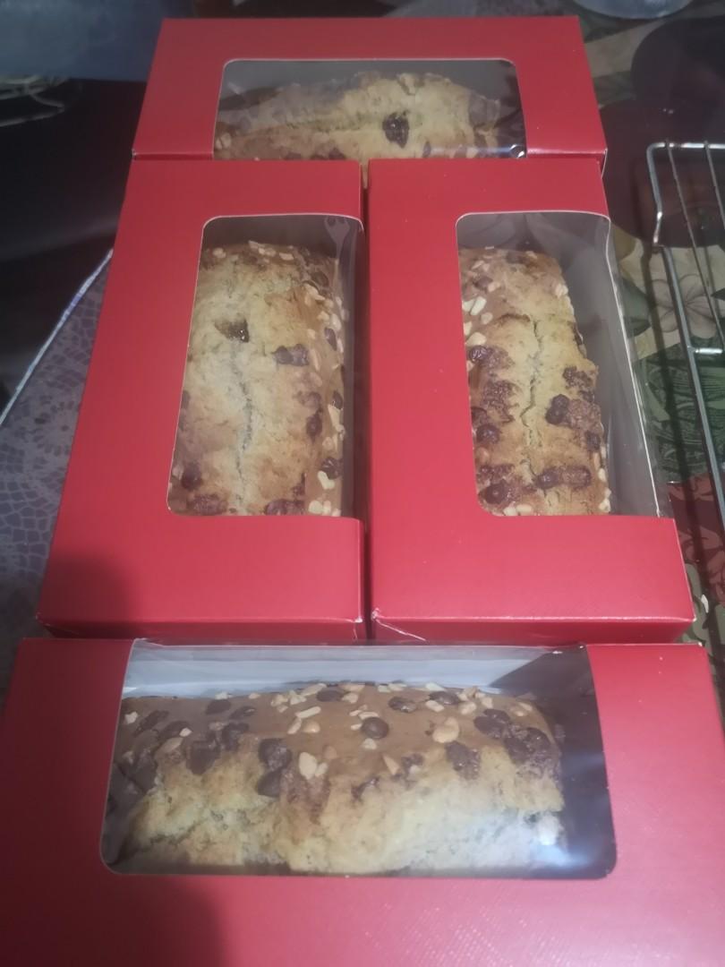 CHOCO BANANA LOAF with Cashew (Category: Local Eats) located in Bacoor. Submitted by lushlifeshoppe (Listing ID 1039225206, Image 2). Description: 💯Lit!!! 😍💕 ONE OF OUR BESTSELLERS din 👌 7" loaf with choco chips & roasted cashew nuts cripy outside moist inside super saraaaap promise ❤️ 2 DAYS LEADTIME. LALAMOVE po tyo! or FREE DELIVERY within QUEENSROW & CASIMIRO areas.