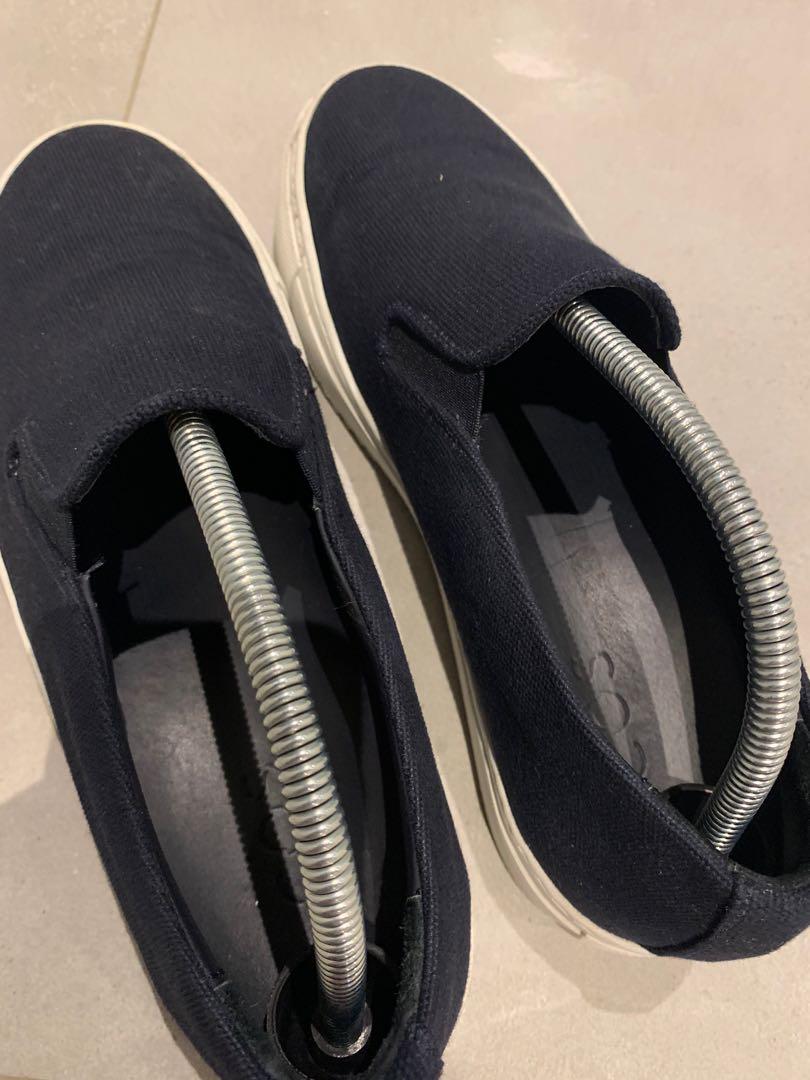 Cos canvas sneakers top