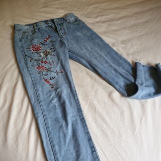 (Category: ) located in . Submitted by unicornerrs (Listing ID 1039043422, Image 1). Description: .