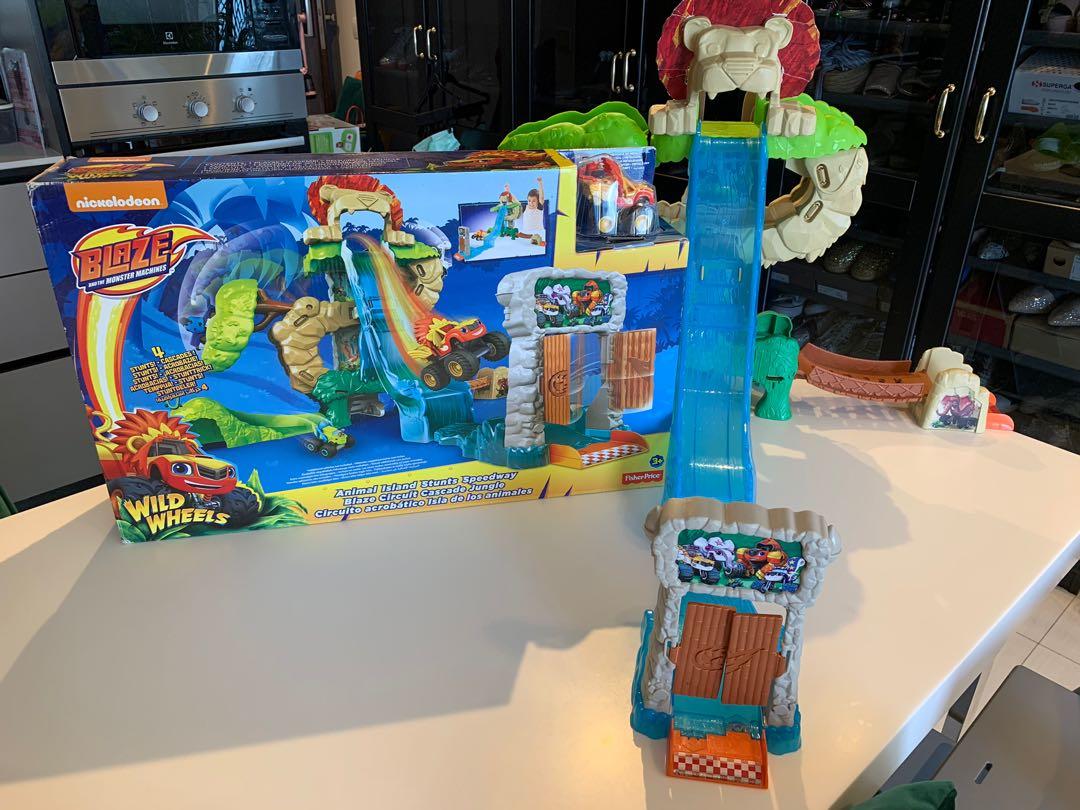 blaze animal island playset