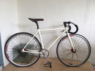 (Category: ) located in . Submitted by apikacang (Listing ID 1039116244, Image 1). Description: .