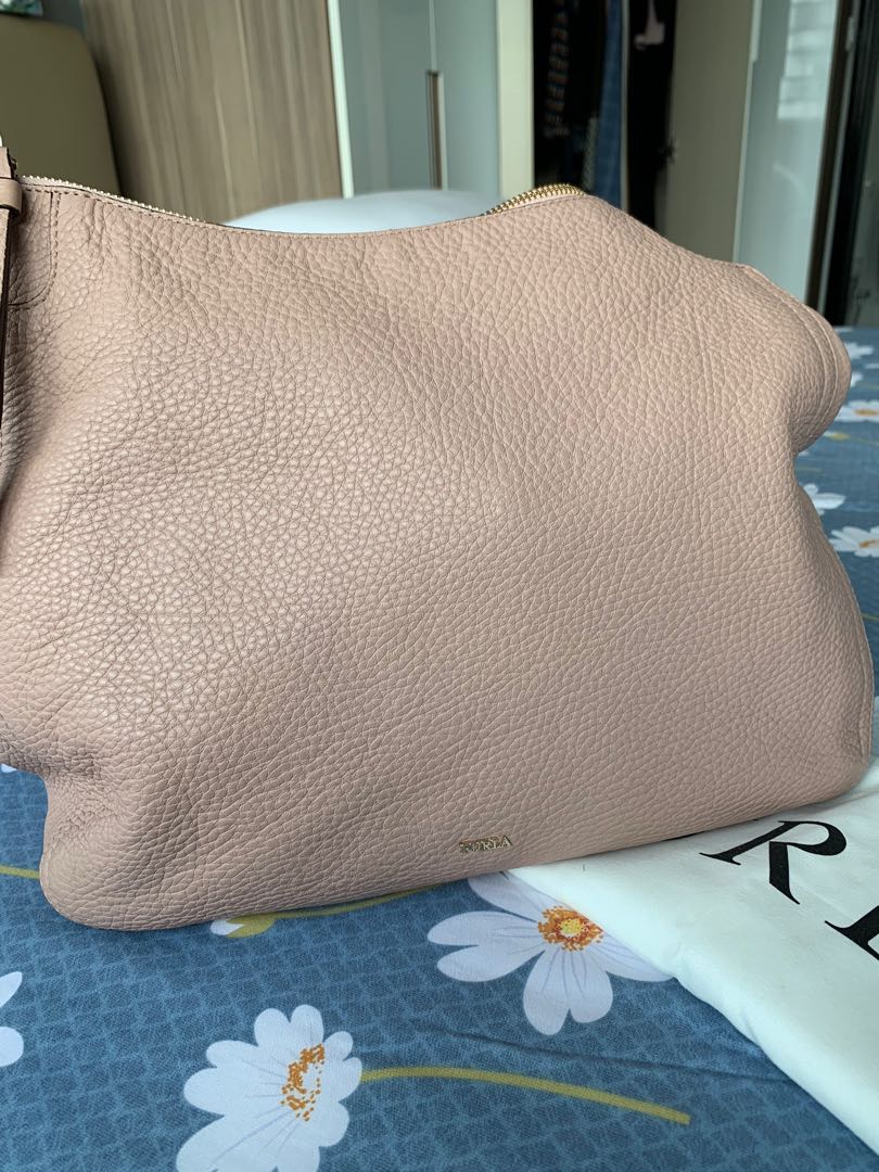 Furla Rialto L Hobo Women s Fashion Bags Wallets Cross body