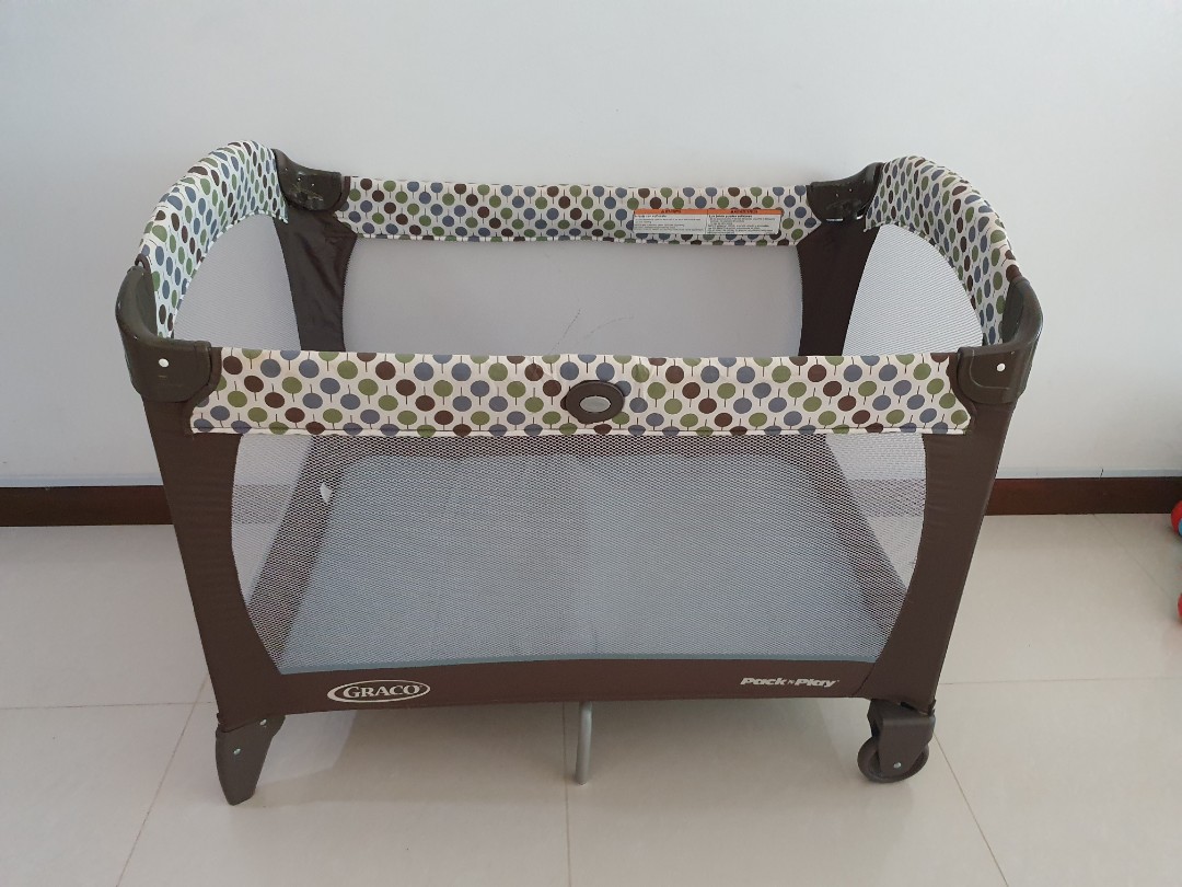 Graco pack and play travel cot, Babies & Kids, Baby Nursery & Kids ...