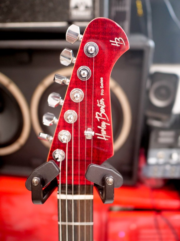 Harley benton stainless steel deals frets