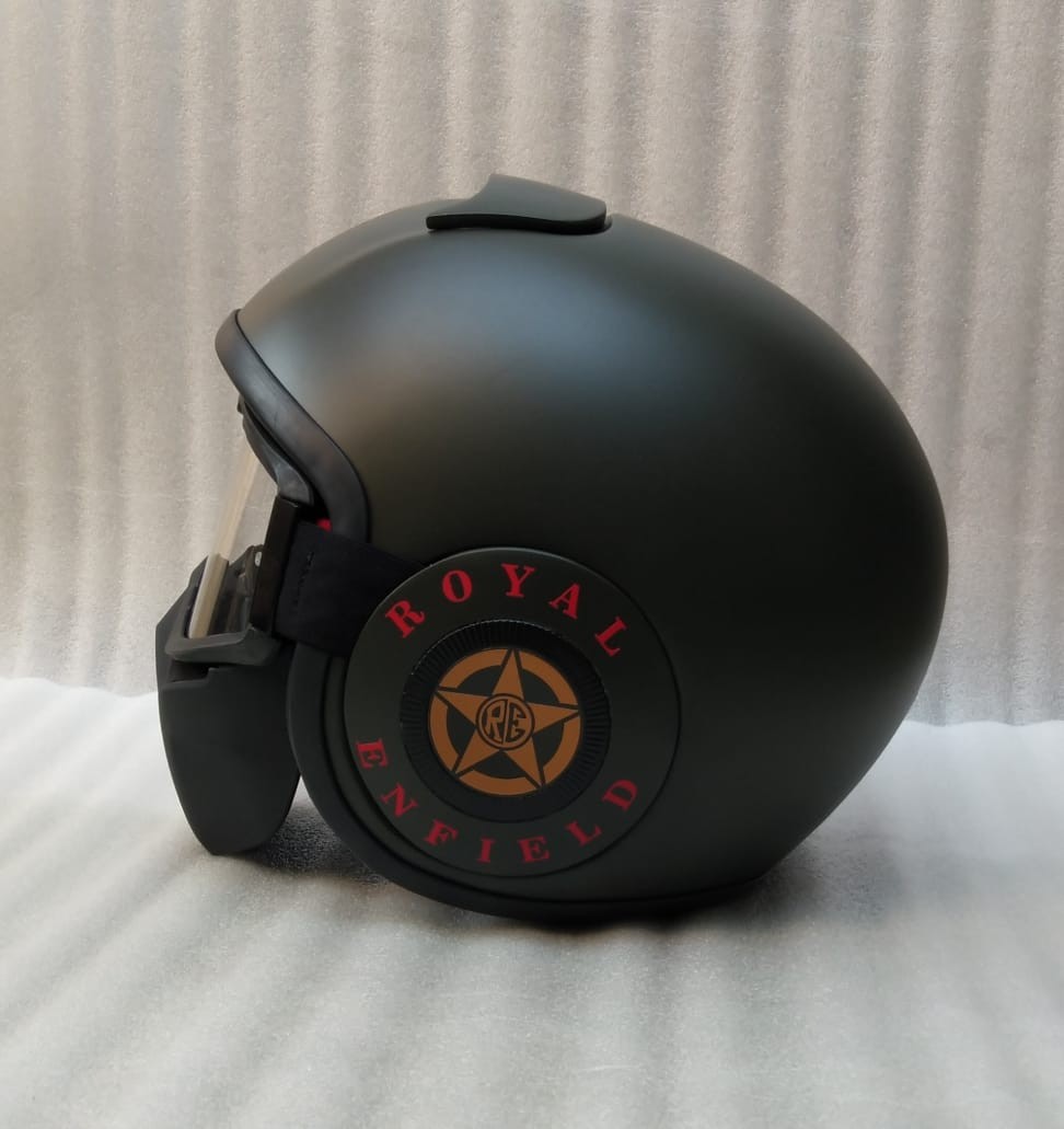 Helmet Royal Enfield, Motor di Carousell
