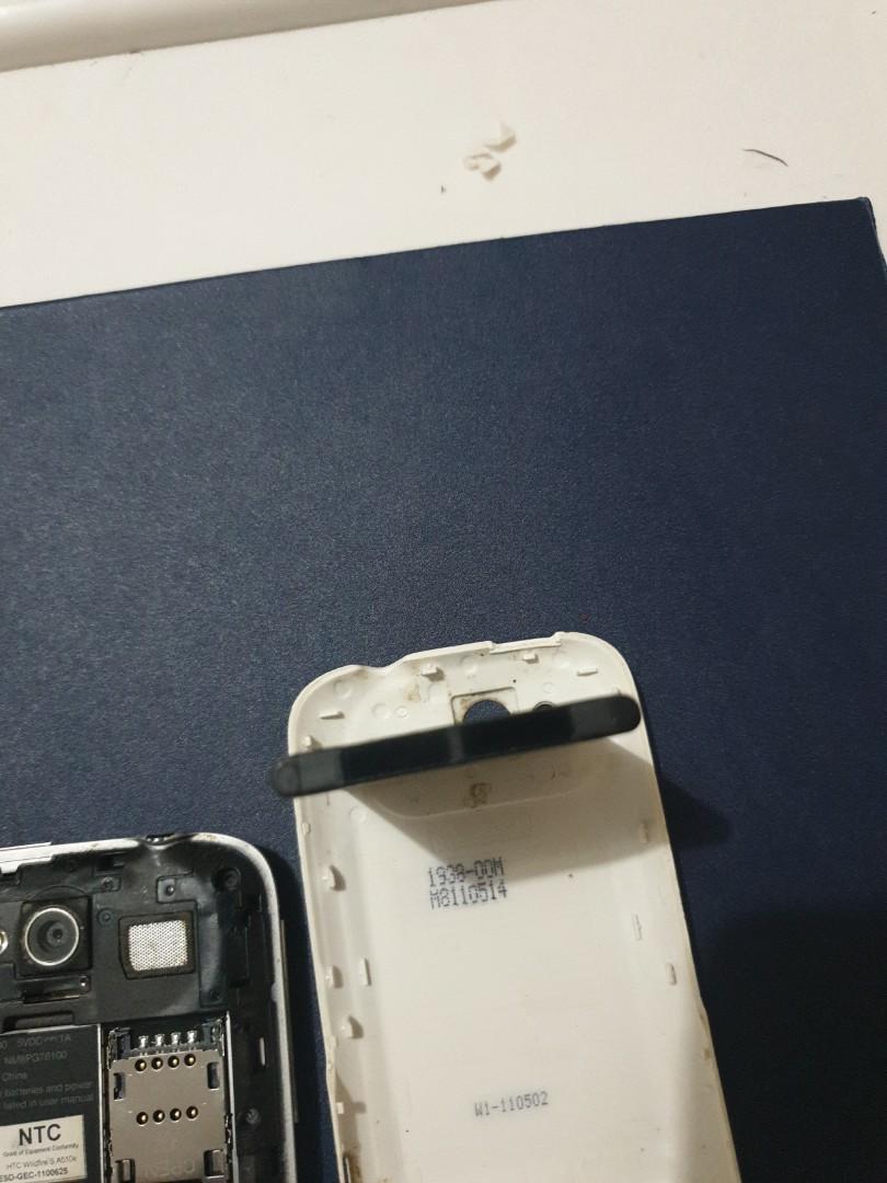 htc defective celfones for parts batteries cover collection etc