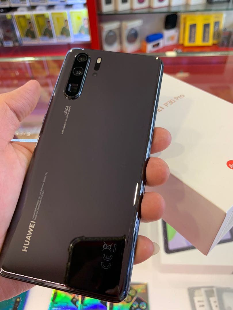 約4000万画素超広角HUAWEI P30 Pro Black - スマートフォン本体