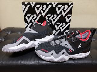 (Category: ) located in . Submitted by sneakerjuan (Listing ID 1039113828, Image 1). Description: .