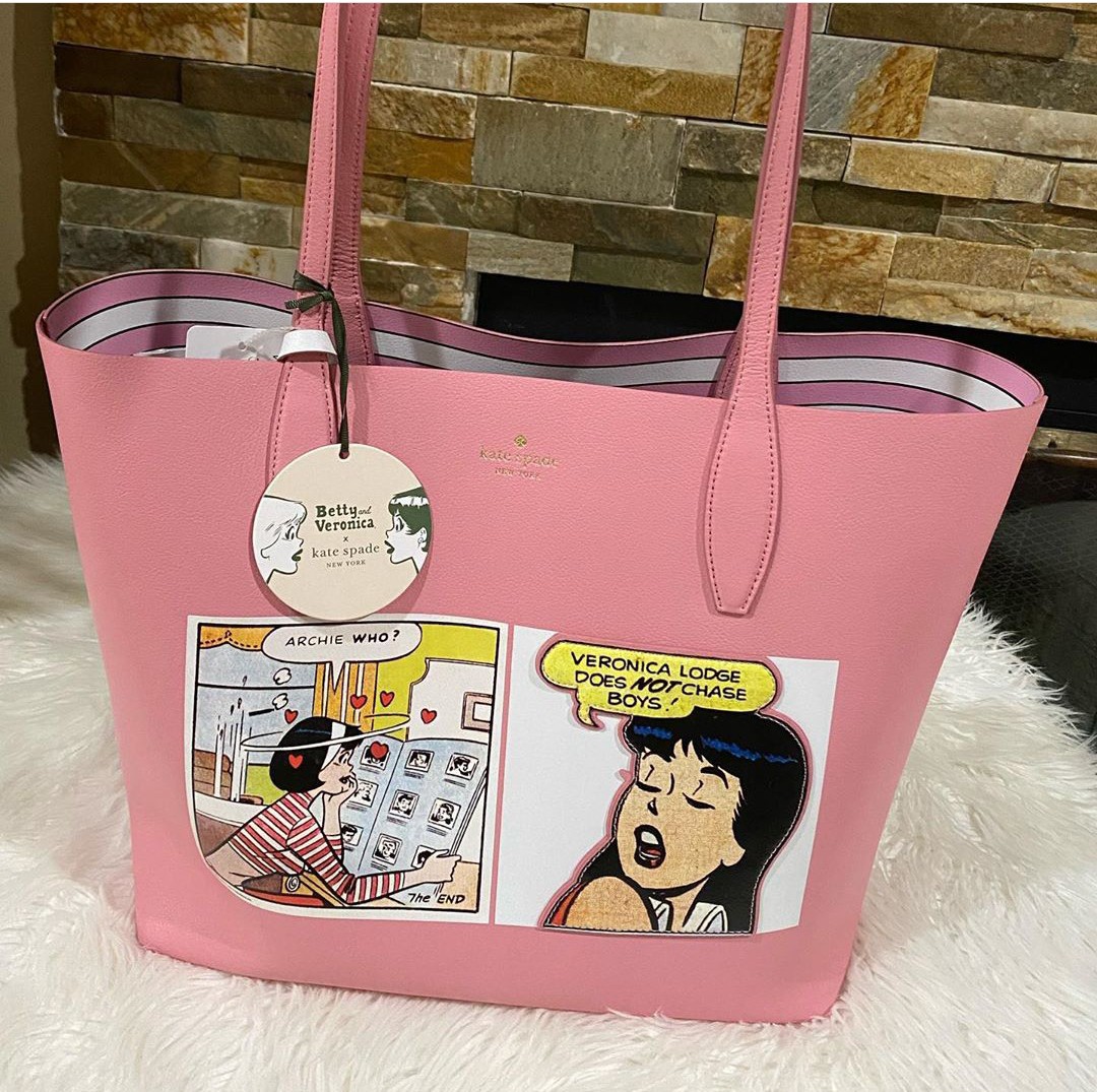 Kate Spade Reversible Tote Archie Collection, Women's Fashion, Bags &  Wallets, Tote Bags on Carousell
