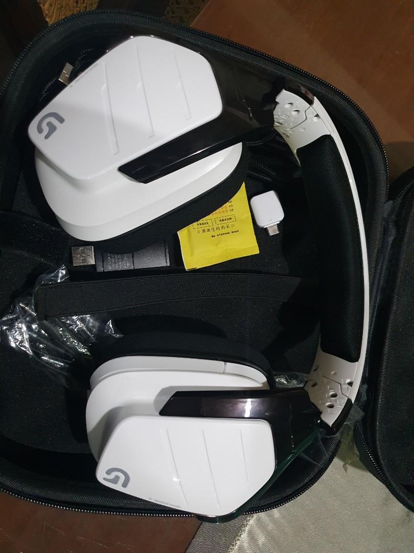 Logitech G933 Snow Edition, Video Gaming, Gaming Accessories, Virtual  Reality on Carousell