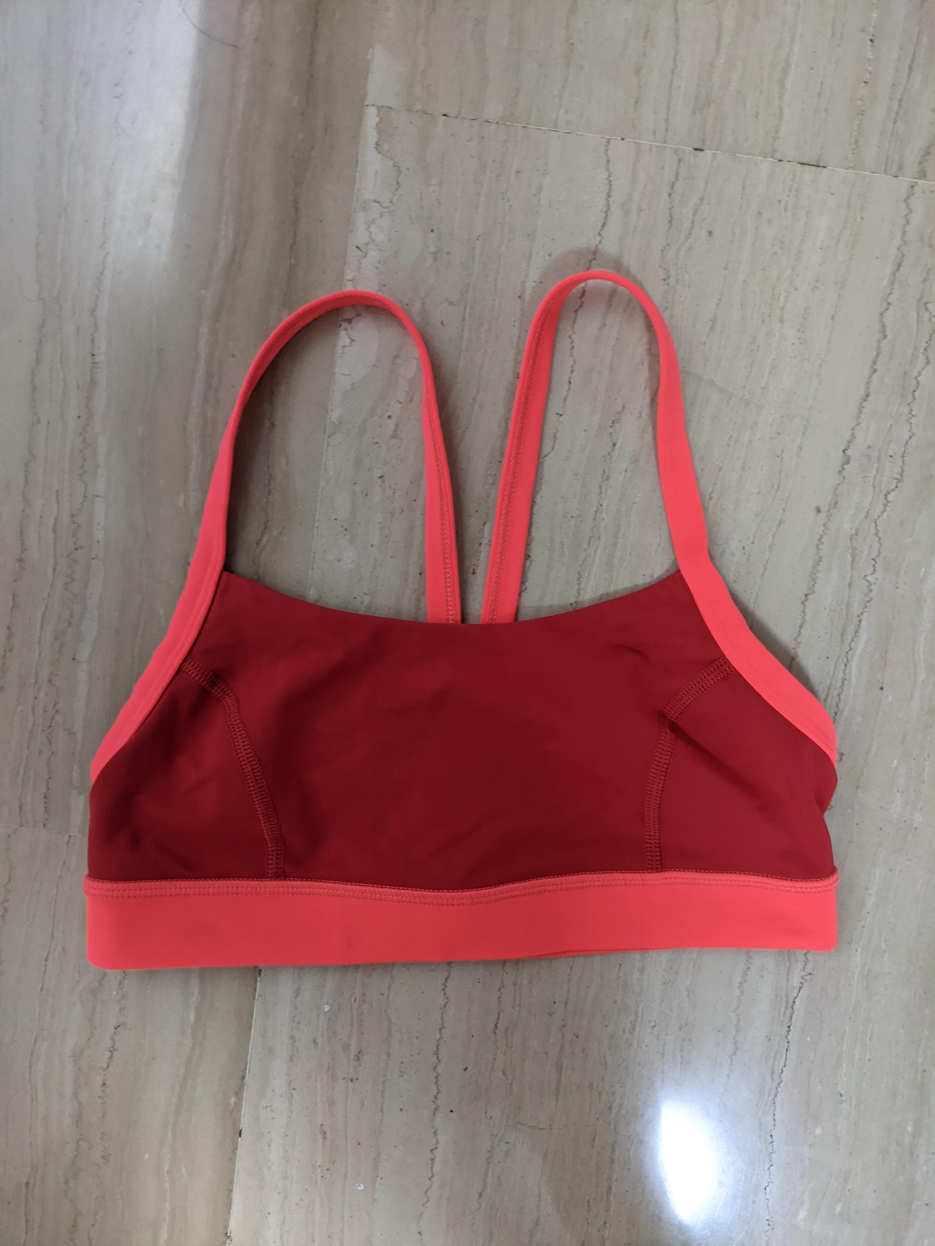 lululemon size 4 sports bra