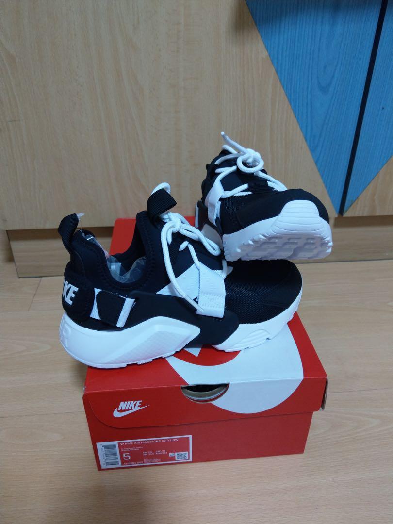 W nike air discount huarache city low