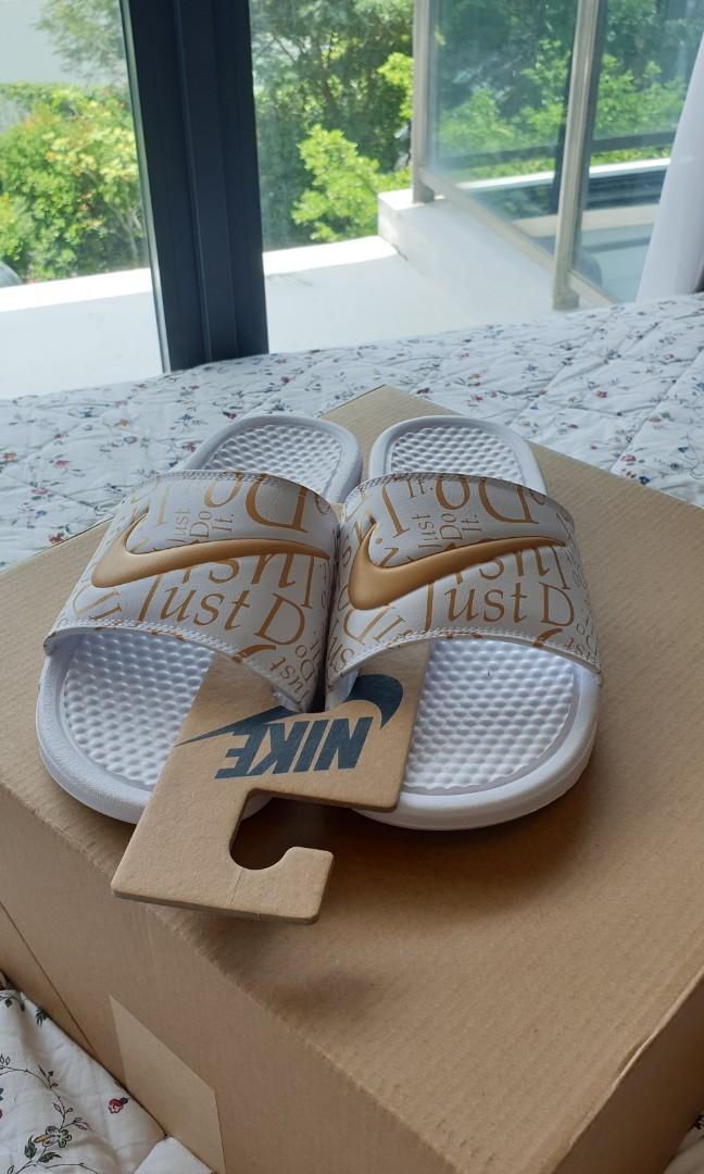 Nike benassi white gold shop