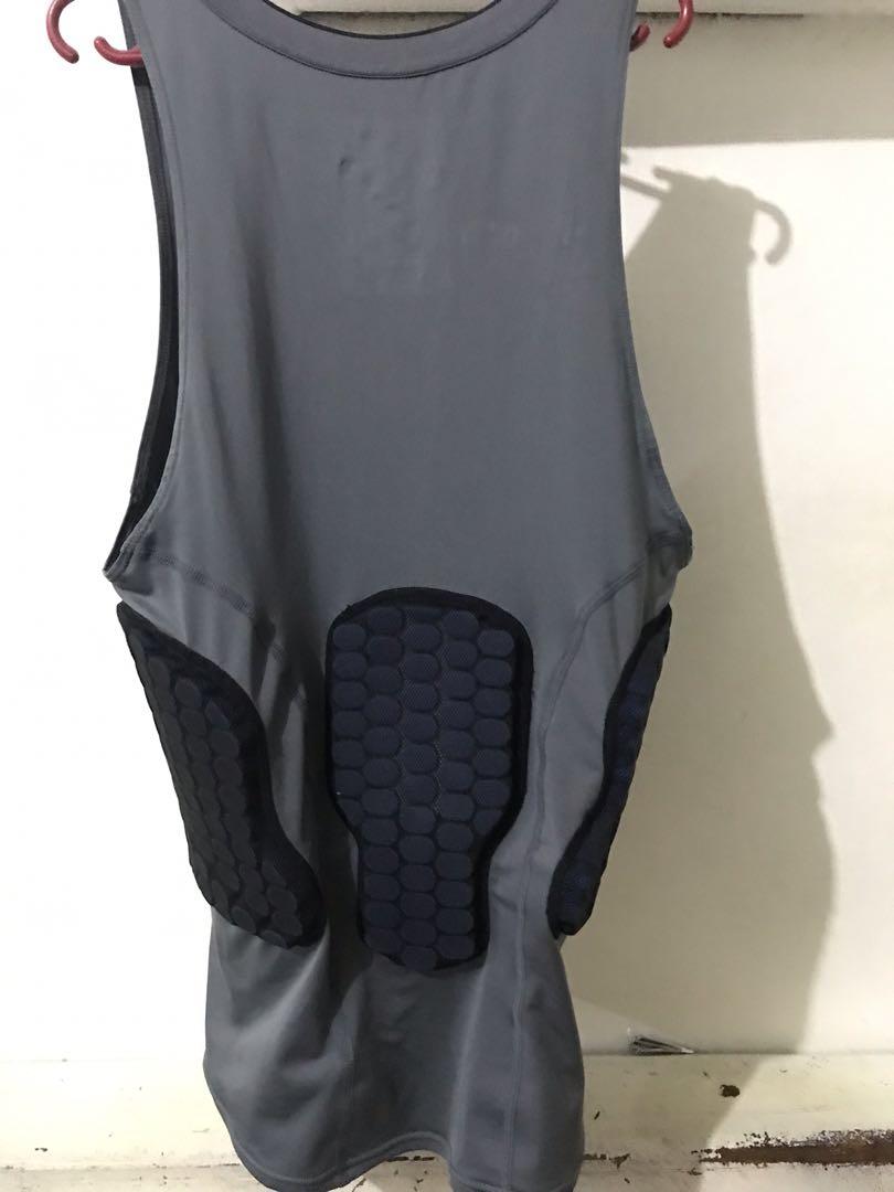 Nike Pro Combat Padded Compression Tank Top / Sando, Men's Fashion,  Activewear on Carousell