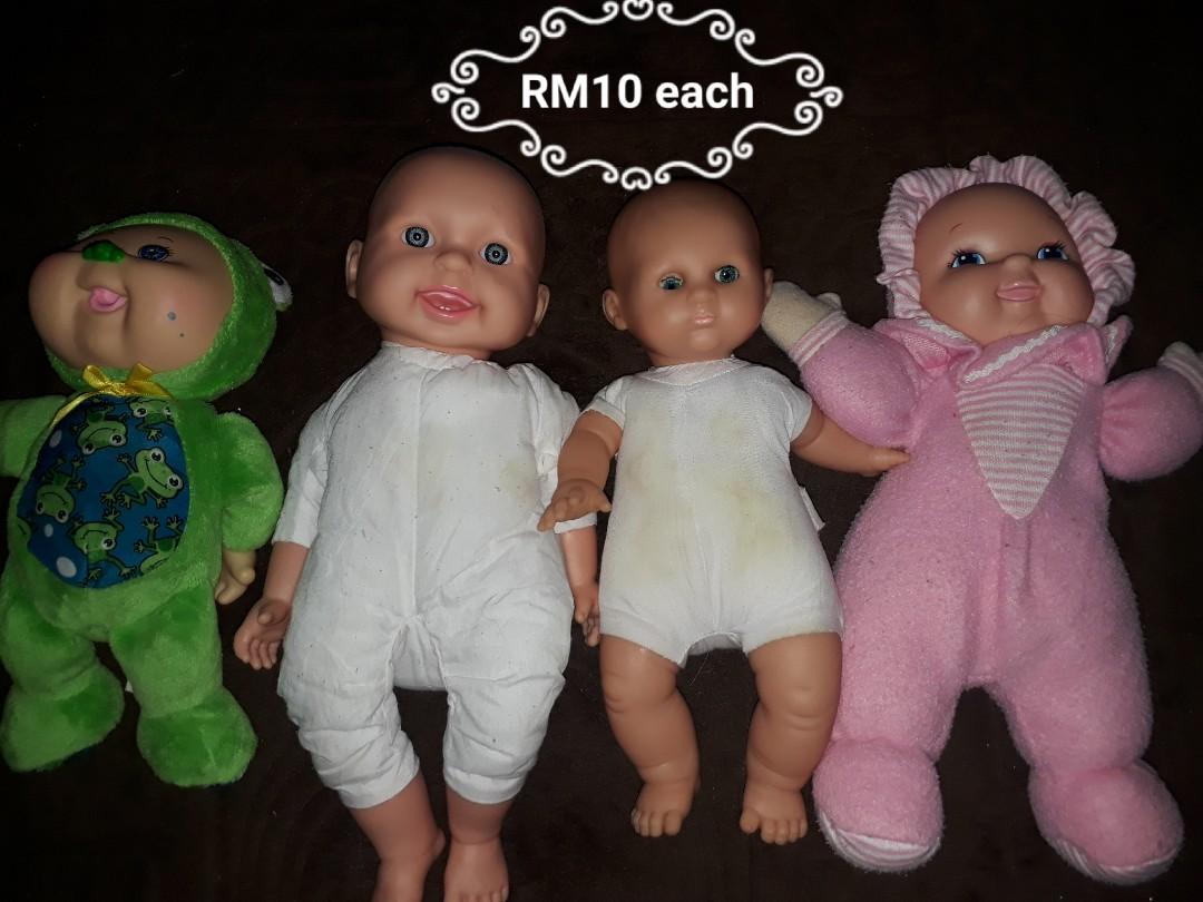 offer dolls